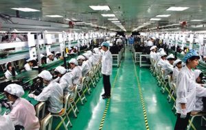 Tuyển 05 nữ làm điện tử xuất khẩu lao động Đài Loan
